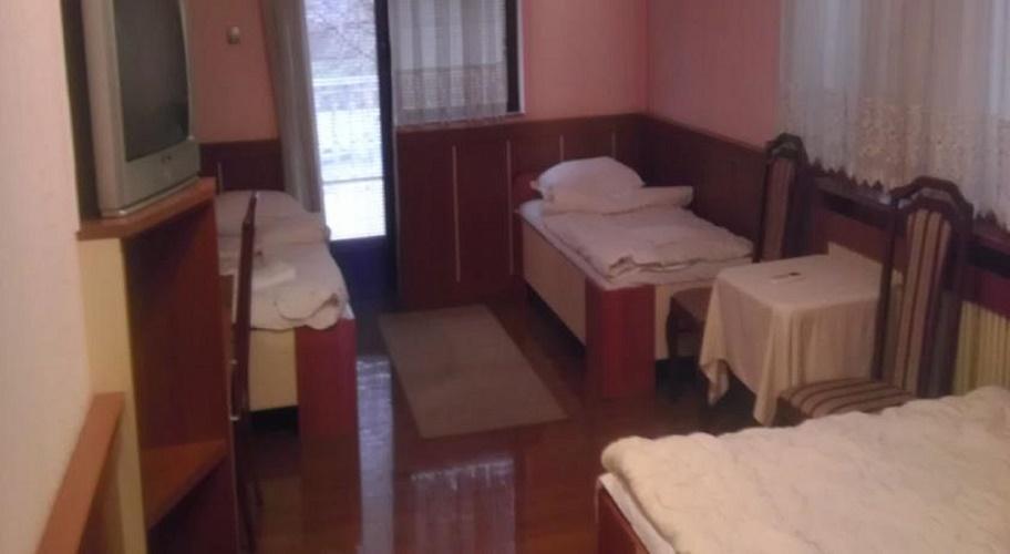 באניה לוקה Motel Nana מראה חיצוני תמונה